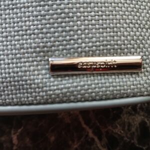 EasySpirit Light Gray Textured Crossbody Bag